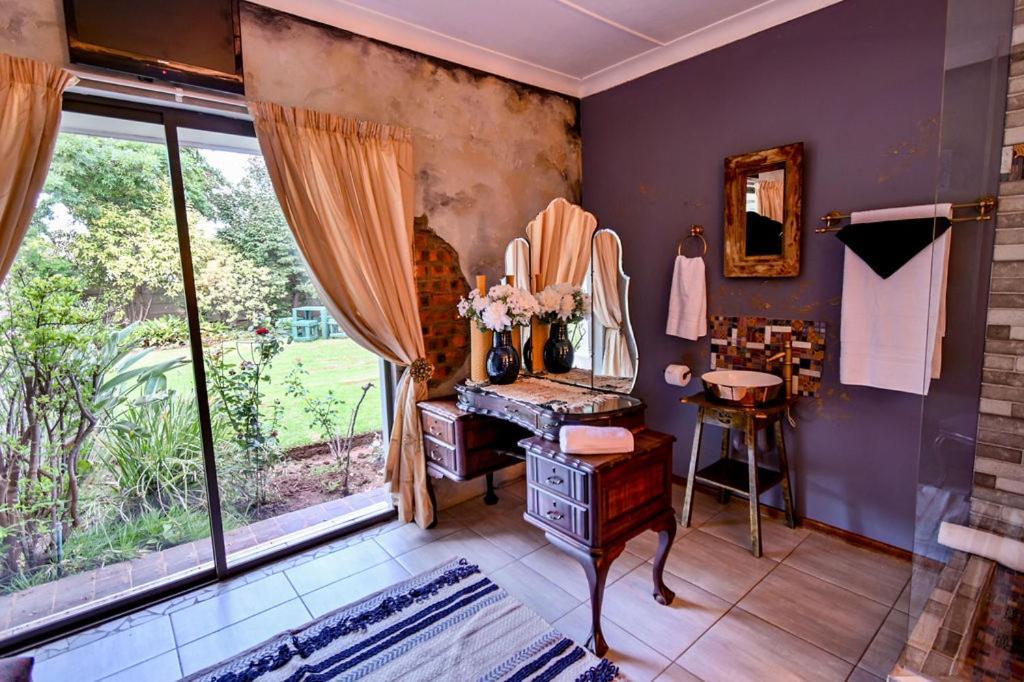 Iszis Guest House Bloemfontein Dış mekan fotoğraf