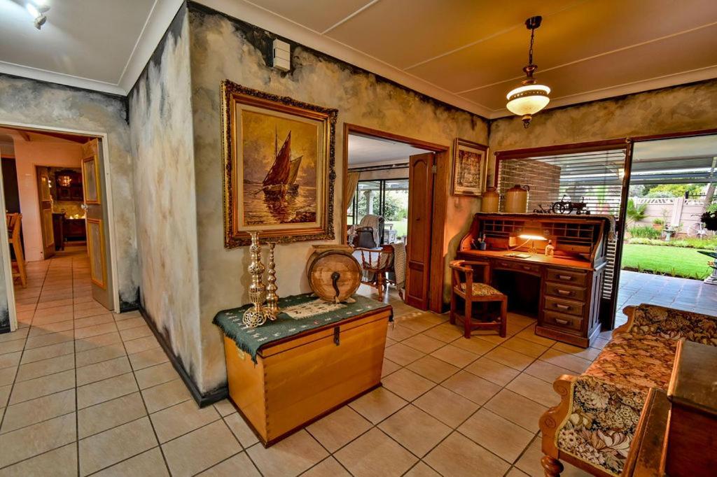 Iszis Guest House Bloemfontein Dış mekan fotoğraf